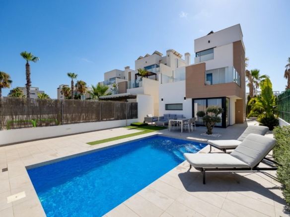 Villa for sale in Guardamar del Segura