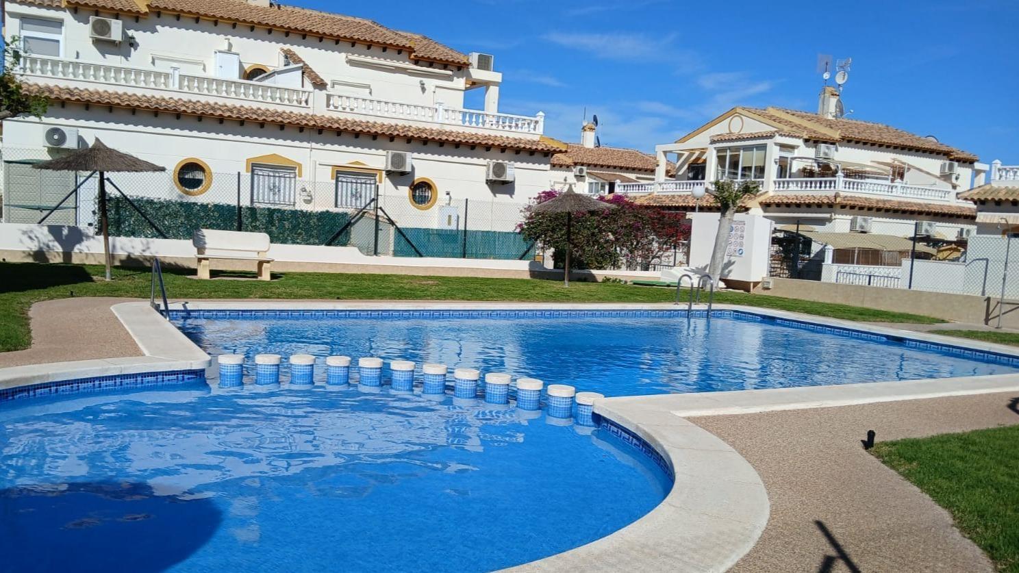 6-27 Town House in Orihuela Costa, Alicante