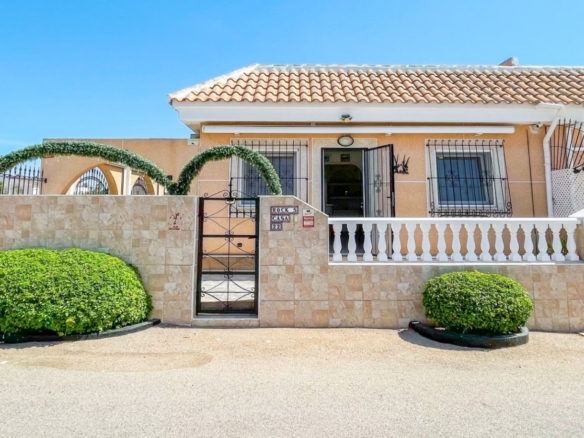 Bungalow for sale in Los Alcazares