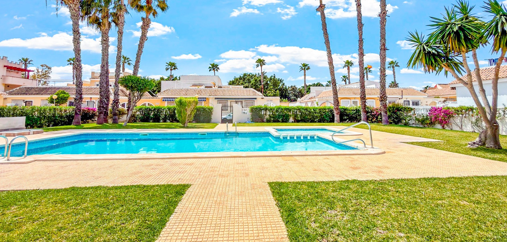 757588_xl Bungalow in Los Alcazares, Murcia