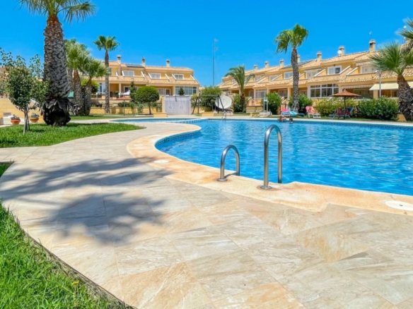 Town House for sale in Orihuela Costa