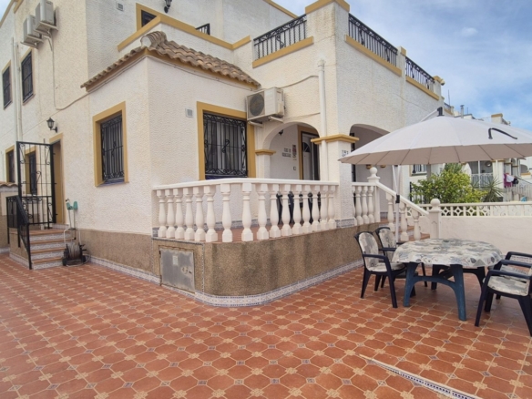 Town House for sale in Orihuela Costa