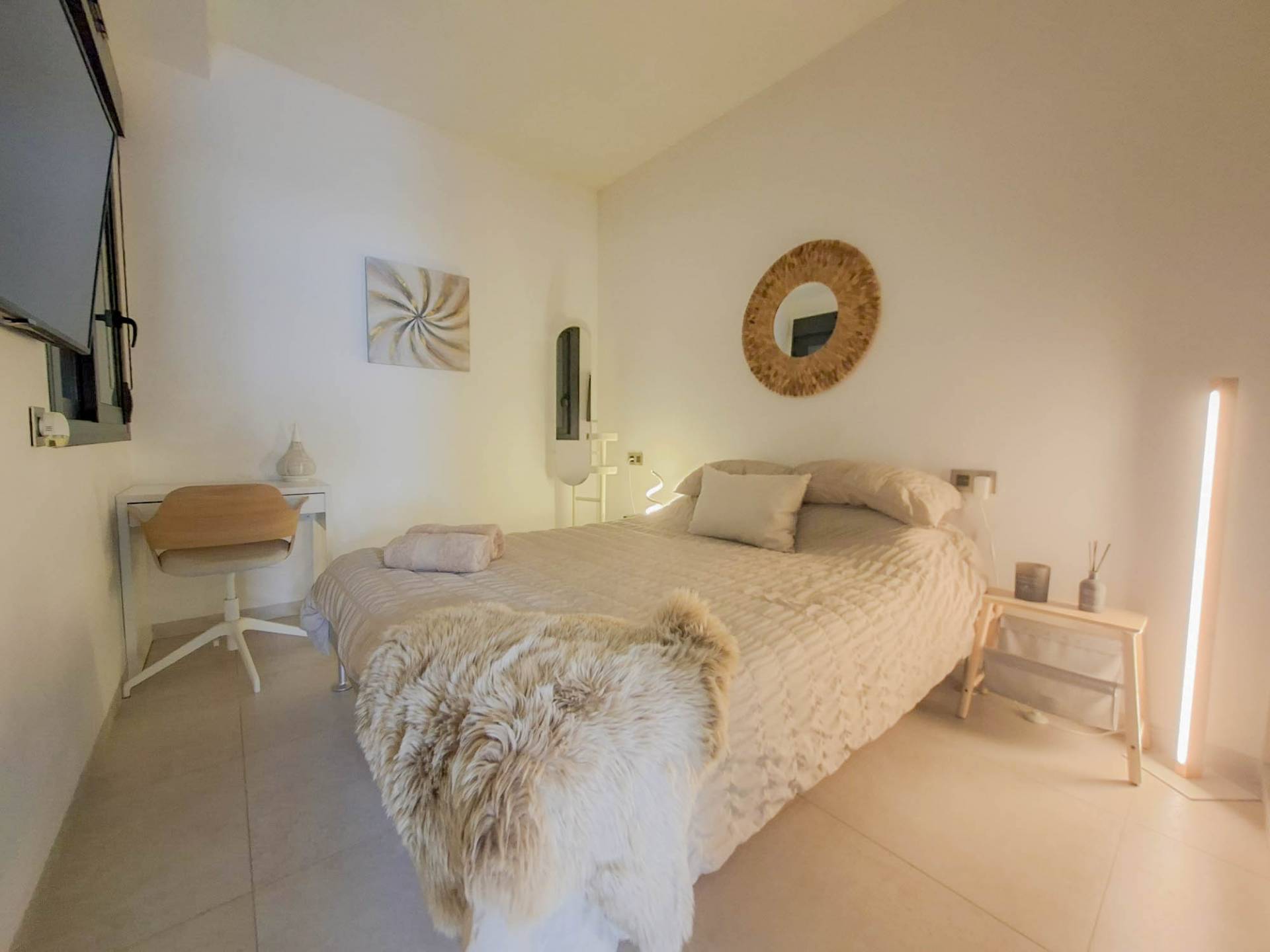 9nsK6hgi4zivslvw8R8SGIJRVpiGBrVQ Villa in Villamartin, Alicante