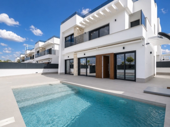 Villa for sale in Santa Rosalia Lake and Life Resort
