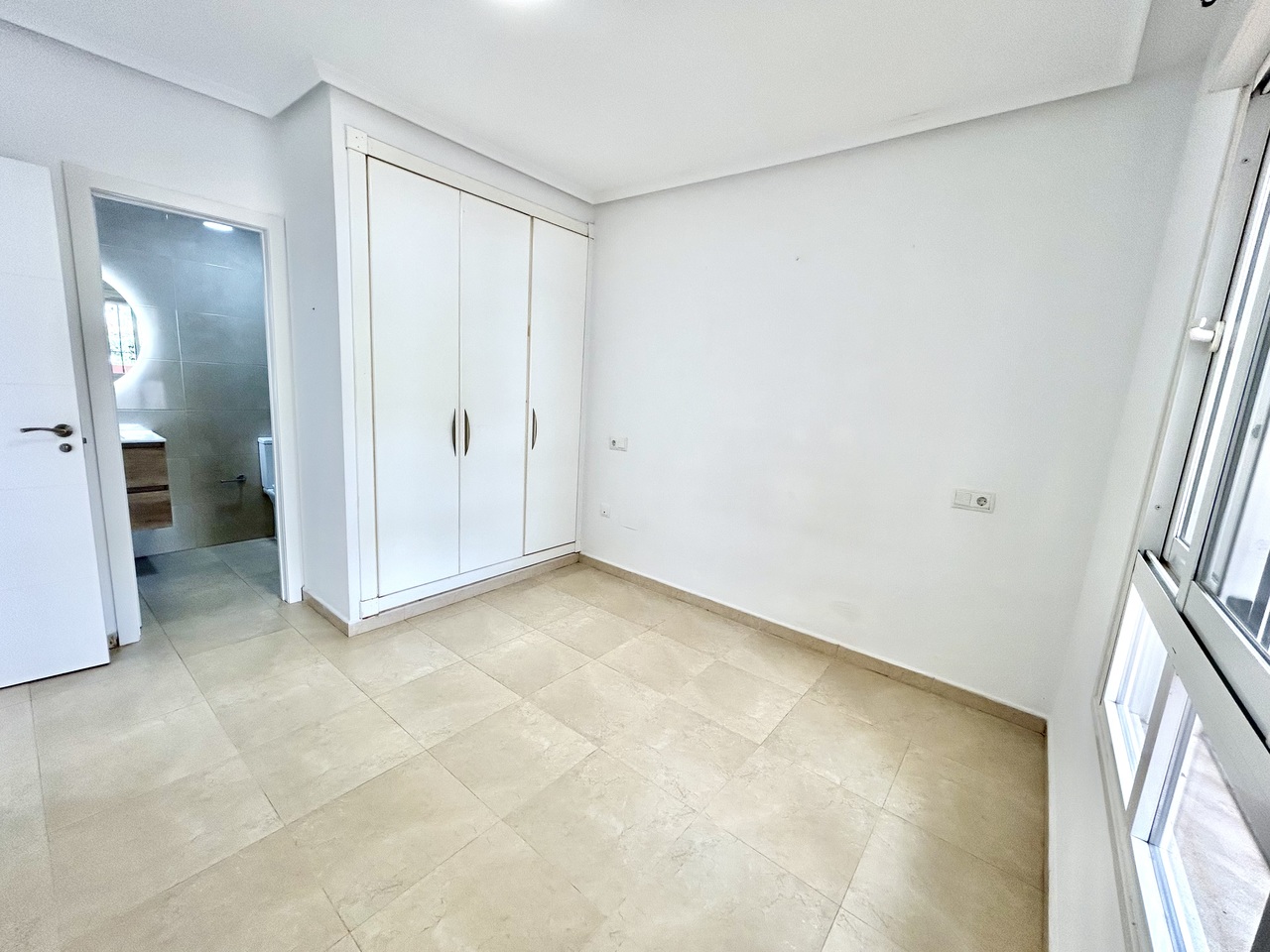 IMG_9371_xlarge Apartment in Villamartin, Alicante