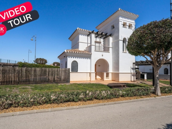 Villa for sale in La Torre Golf Resort