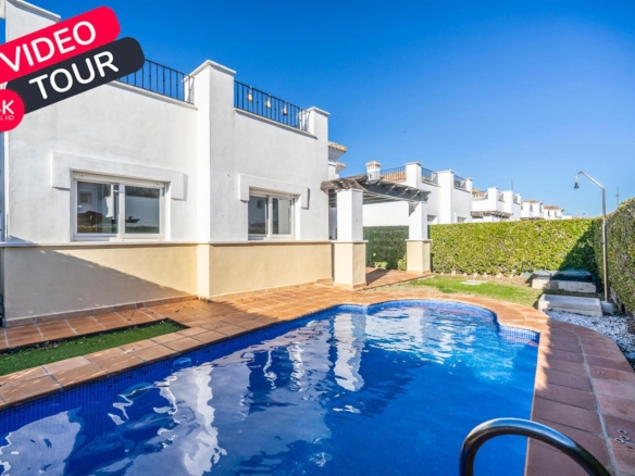 Villa for sale in La Torre Golf Resort