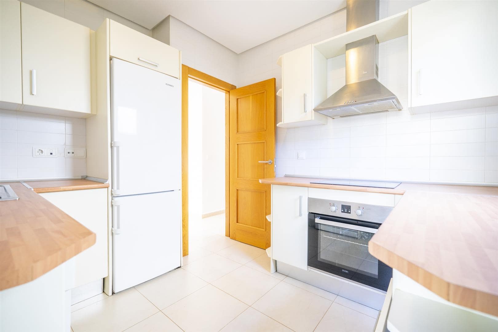 LQFC1ejDVE21G3yVnaw6gg Villa in La Torre Golf Resort,