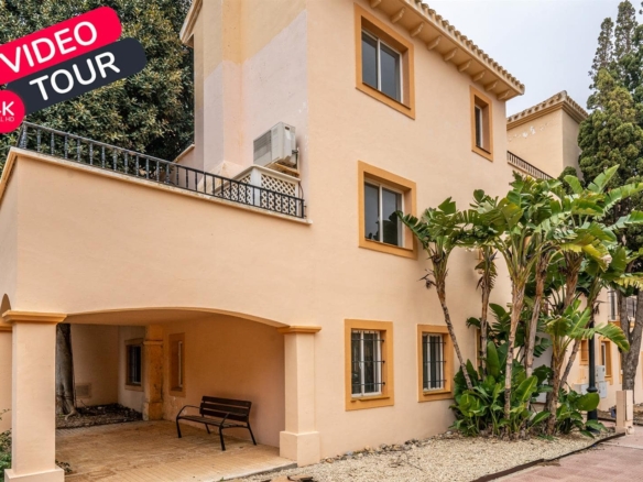 Townhouse for sale in La Manga Club