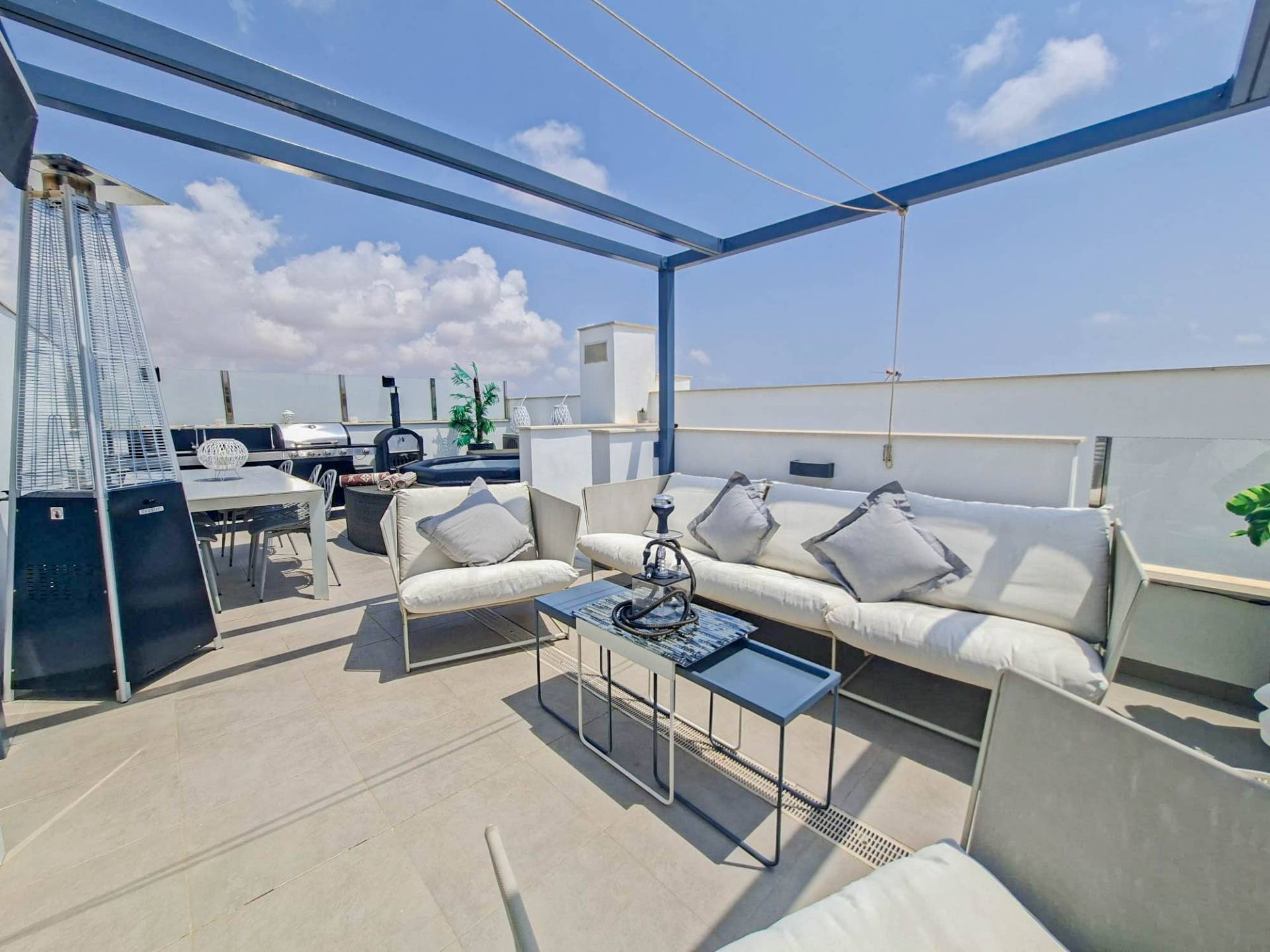 QDmymkOUHCJURzMZrWh4N45pnvxztHam Villa in Villamartin, Alicante
