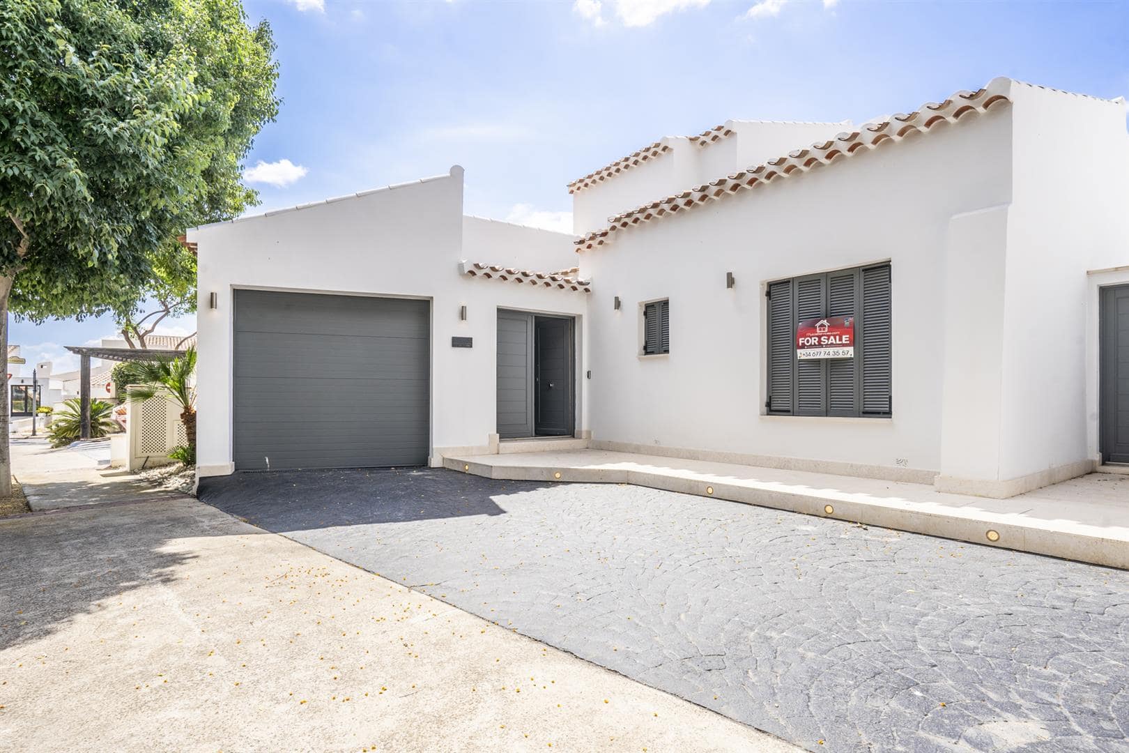 cYDmyP-ankuUkhBj4zV_lQ Villa in El Valle Golf Resort, Murcia
