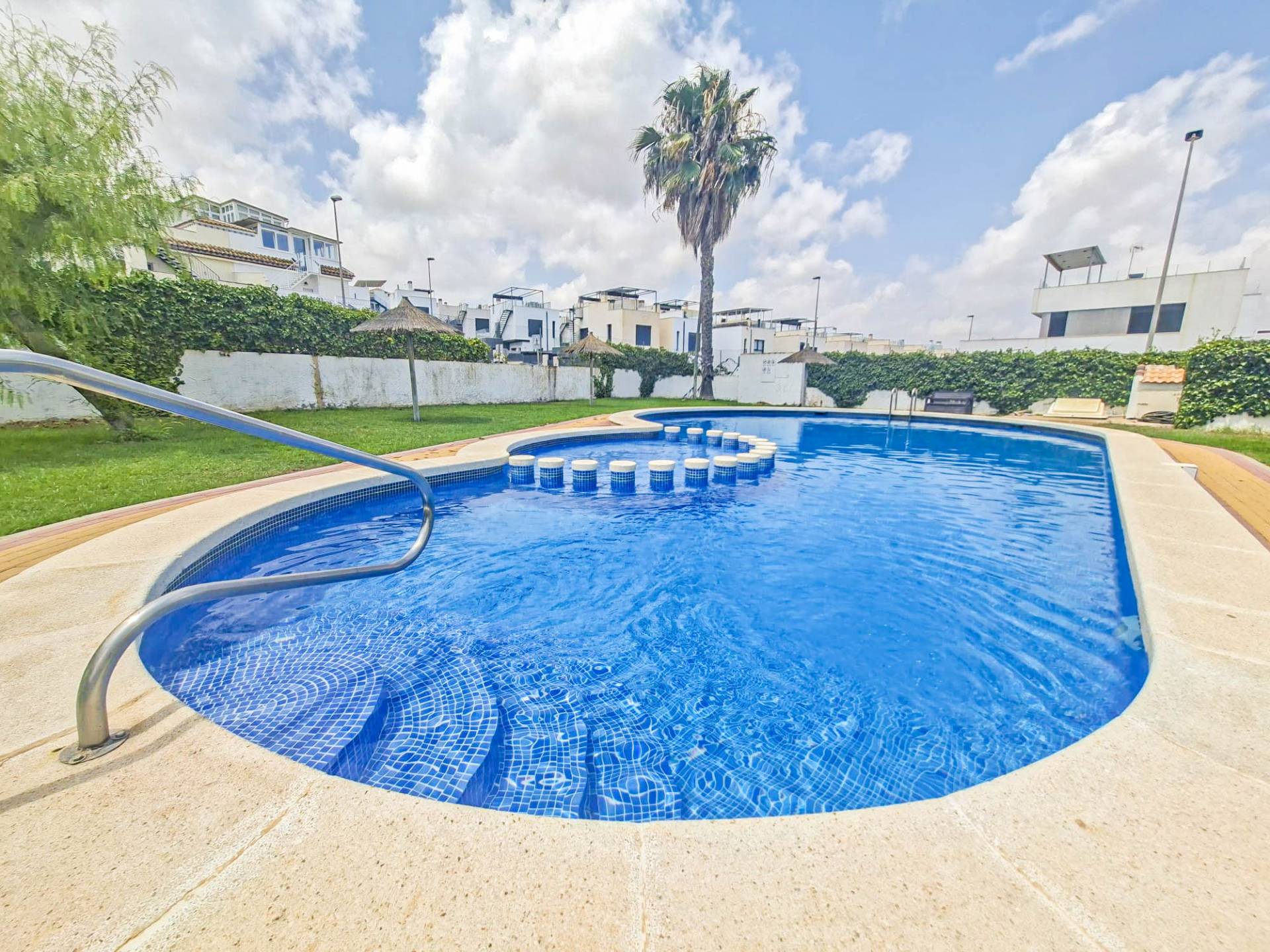 ctBjgv7A83j3plL37N7u1Q8A1xpWPvJL Villa in Villamartin, Alicante