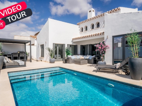 Villa for sale in El Valle Golf Resort