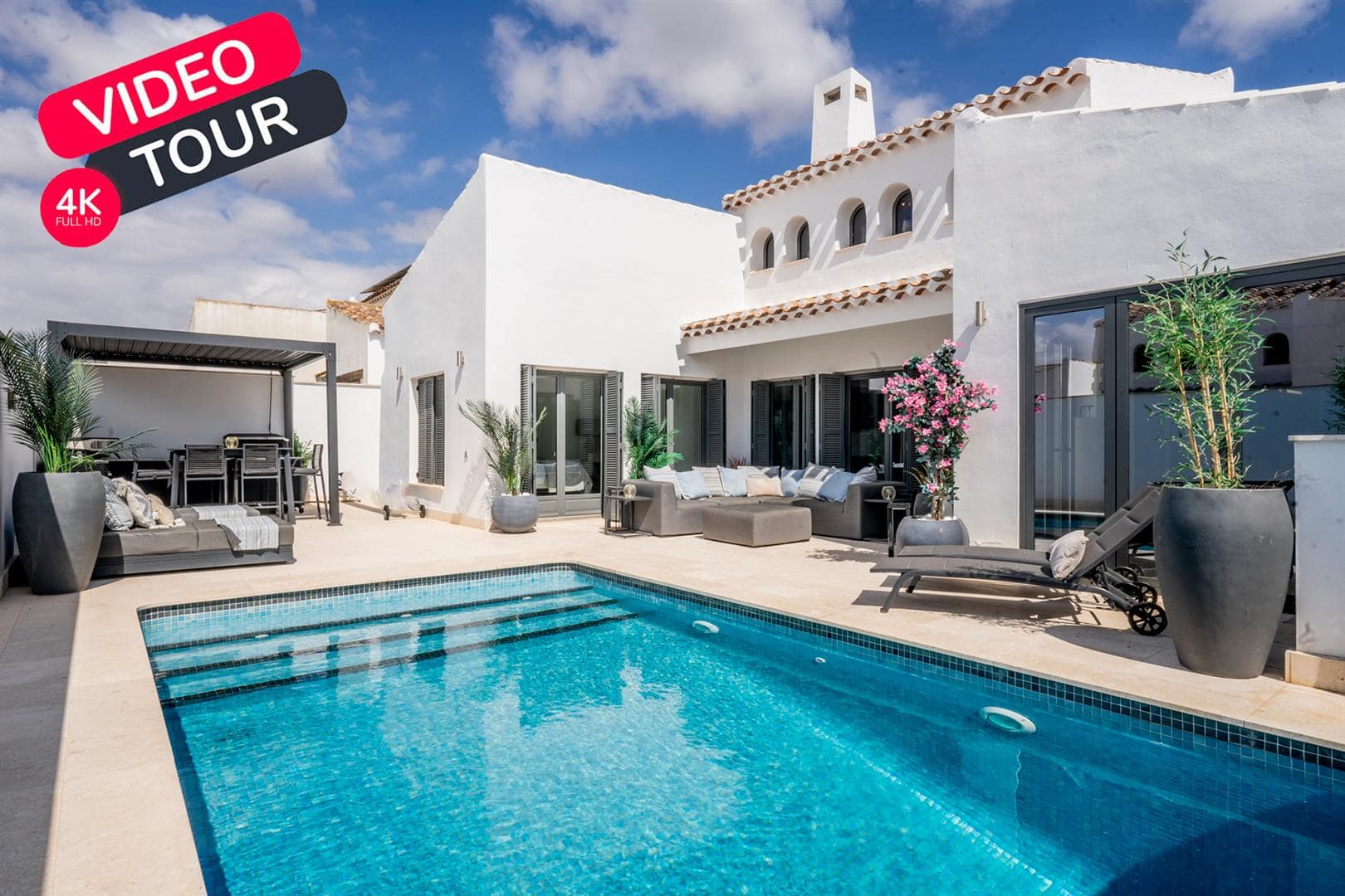 d-ELyj7Y3E6bXUIA0jUjqw.jpg Villa for sale in El Valle Golf Resort