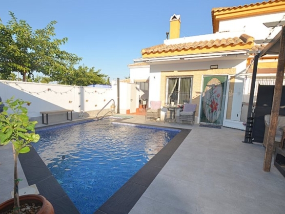 Semi Detached for sale in Sucina