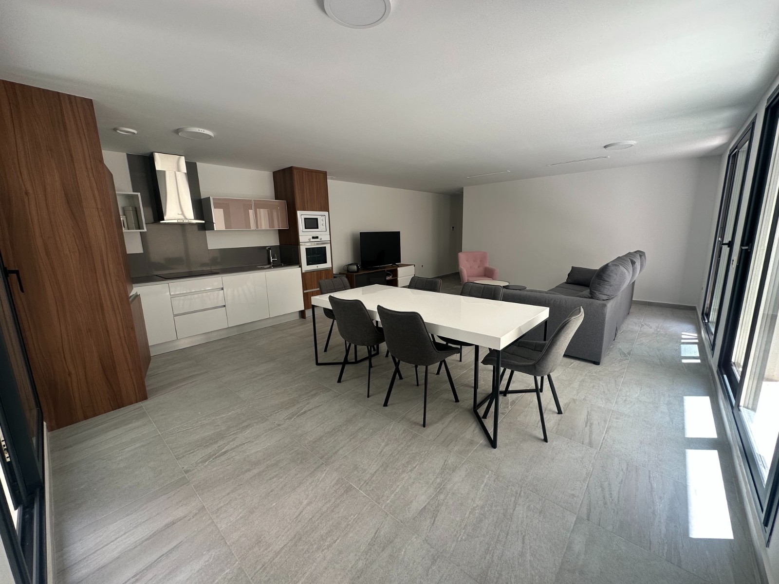 o_1it9pv9v58f21glq15306cs1bqs43 Villa in San Miguel de Salinas, Alicante