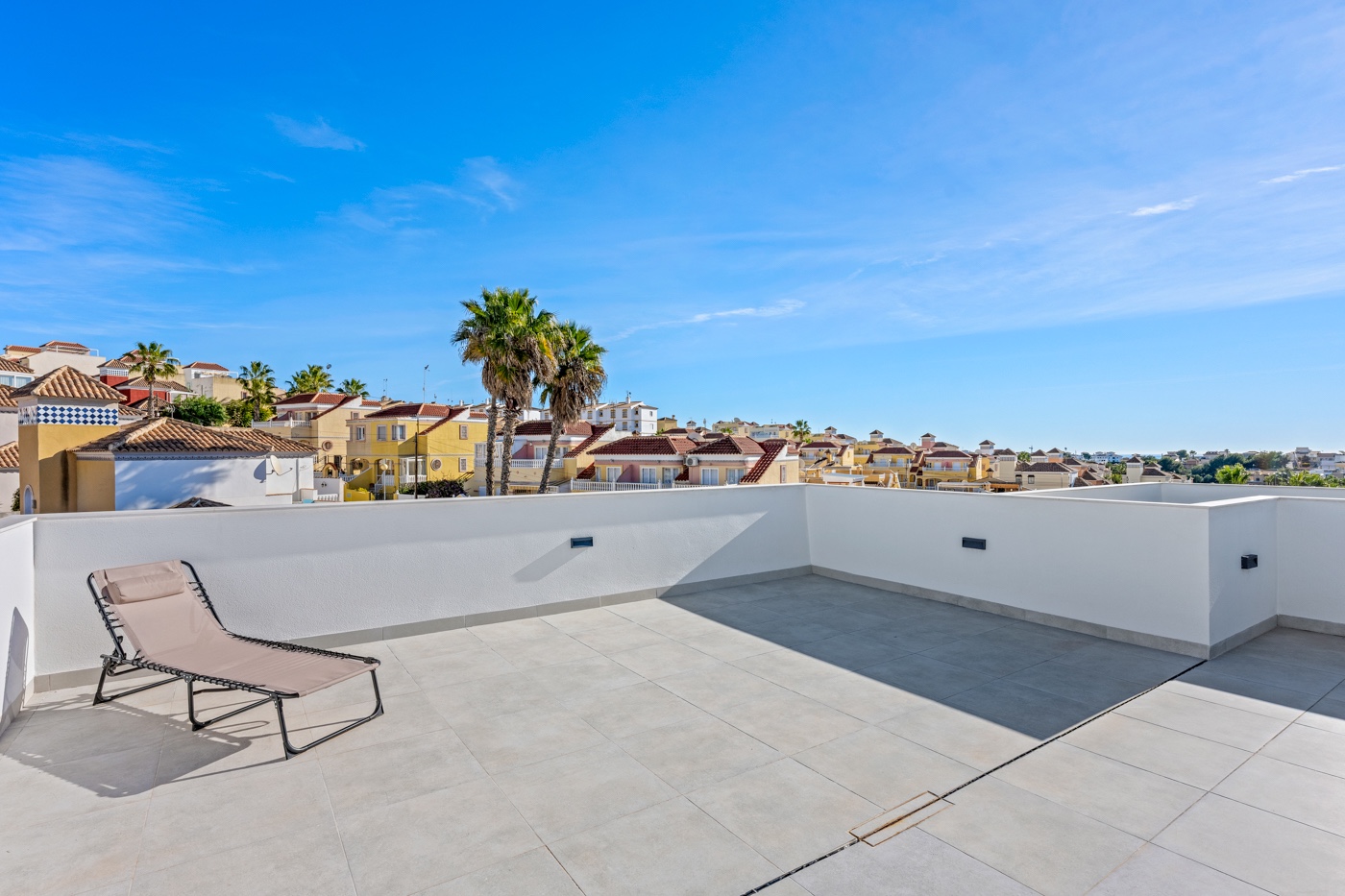 o_1jepm3t3g1am61hku101d782gln37 Villa in Orihuela Costa, Alicante