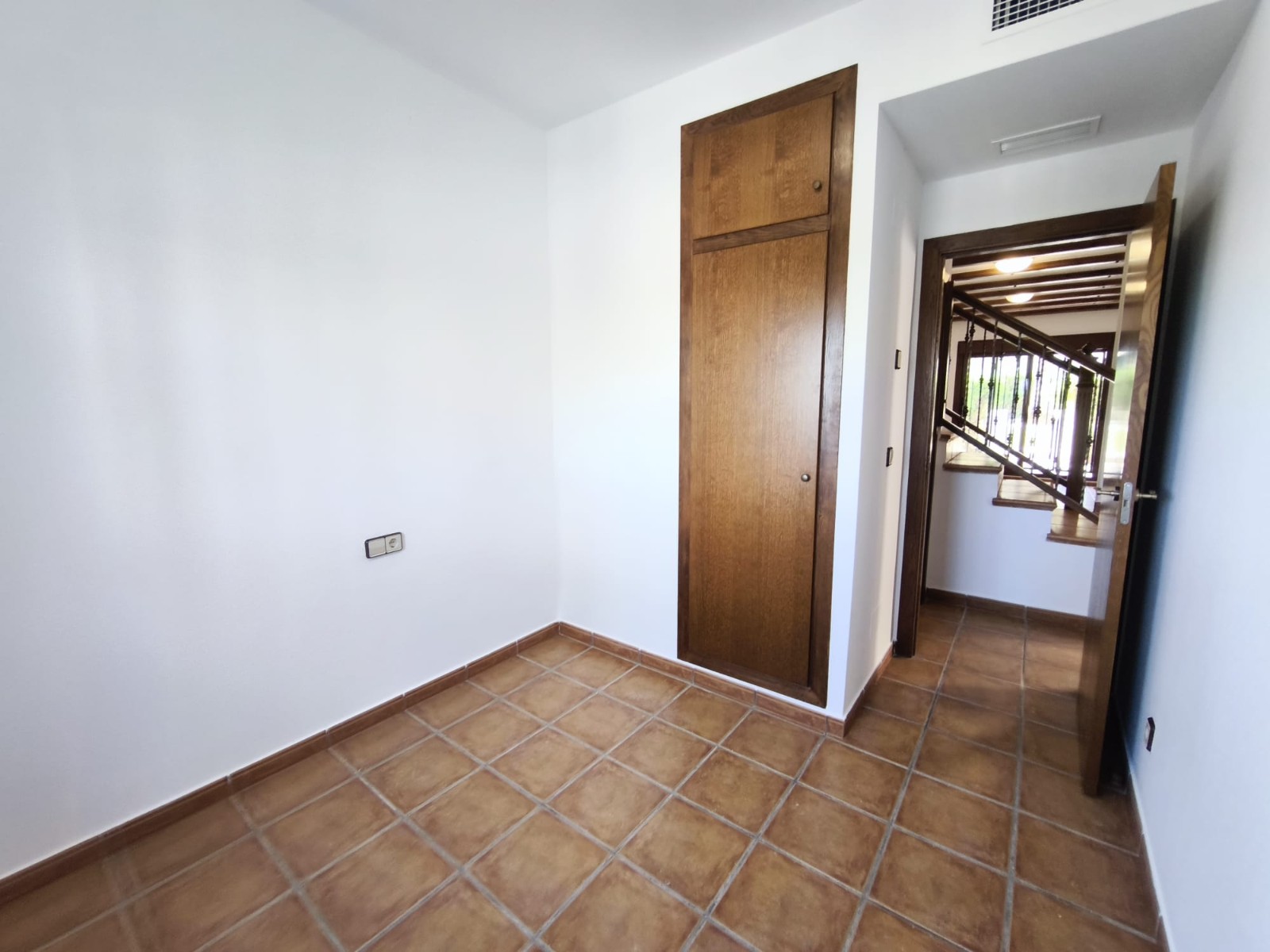 o_1jspur58a8rh119f1kgd17g517tf2r Bungalow in La Finca Golf Resort, Alicante
