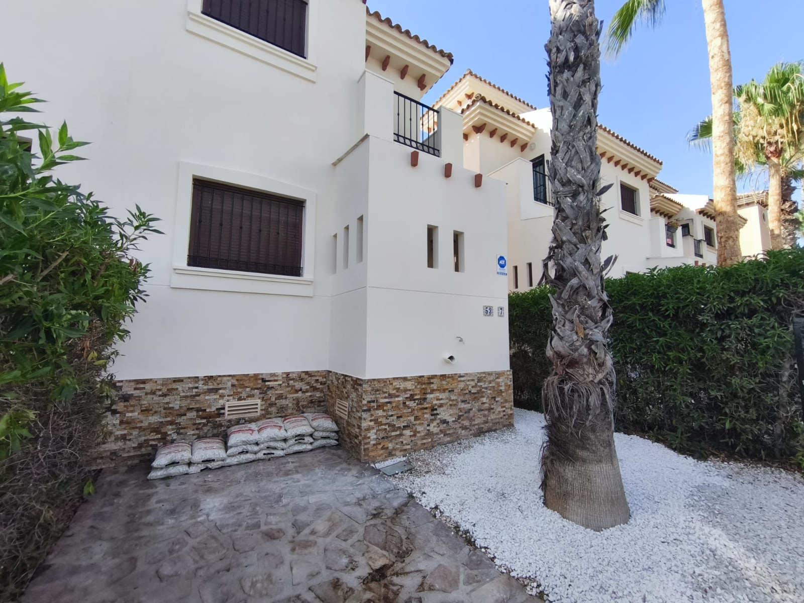 o_1jsu0qmhi13andkr17pijqu19qp2e Town House in La Finca Golf Resort, Alicante