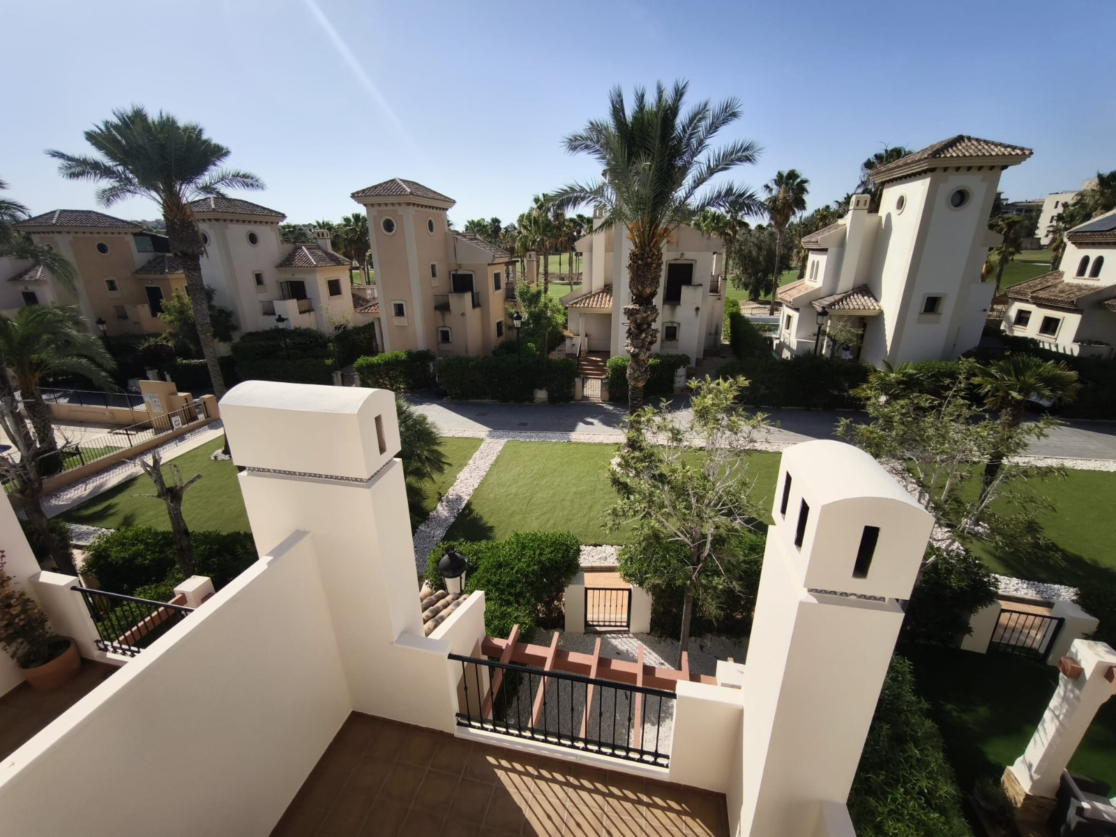 o_1jsu0qmhi1m7f123o1dr012l6el135.jpeg Town House for sale in La Finca Golf Resort