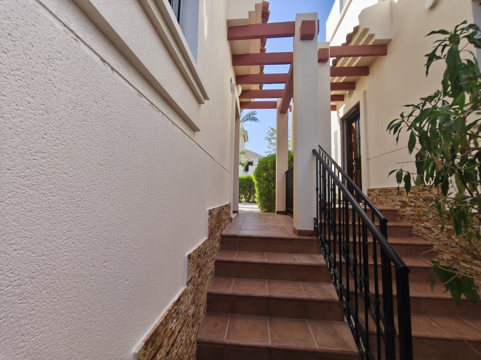 o_1jsu0qmhid4925kjdsfq11v3g2i Town House in La Finca Golf Resort, Alicante
