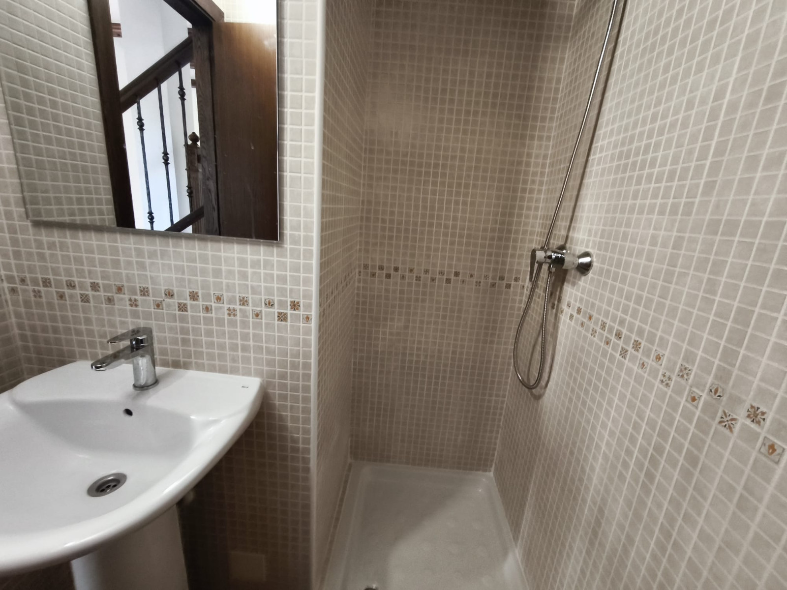 o_1jsu0qmhimsr1f2fn07o535bl2p Town House in La Finca Golf Resort, Alicante