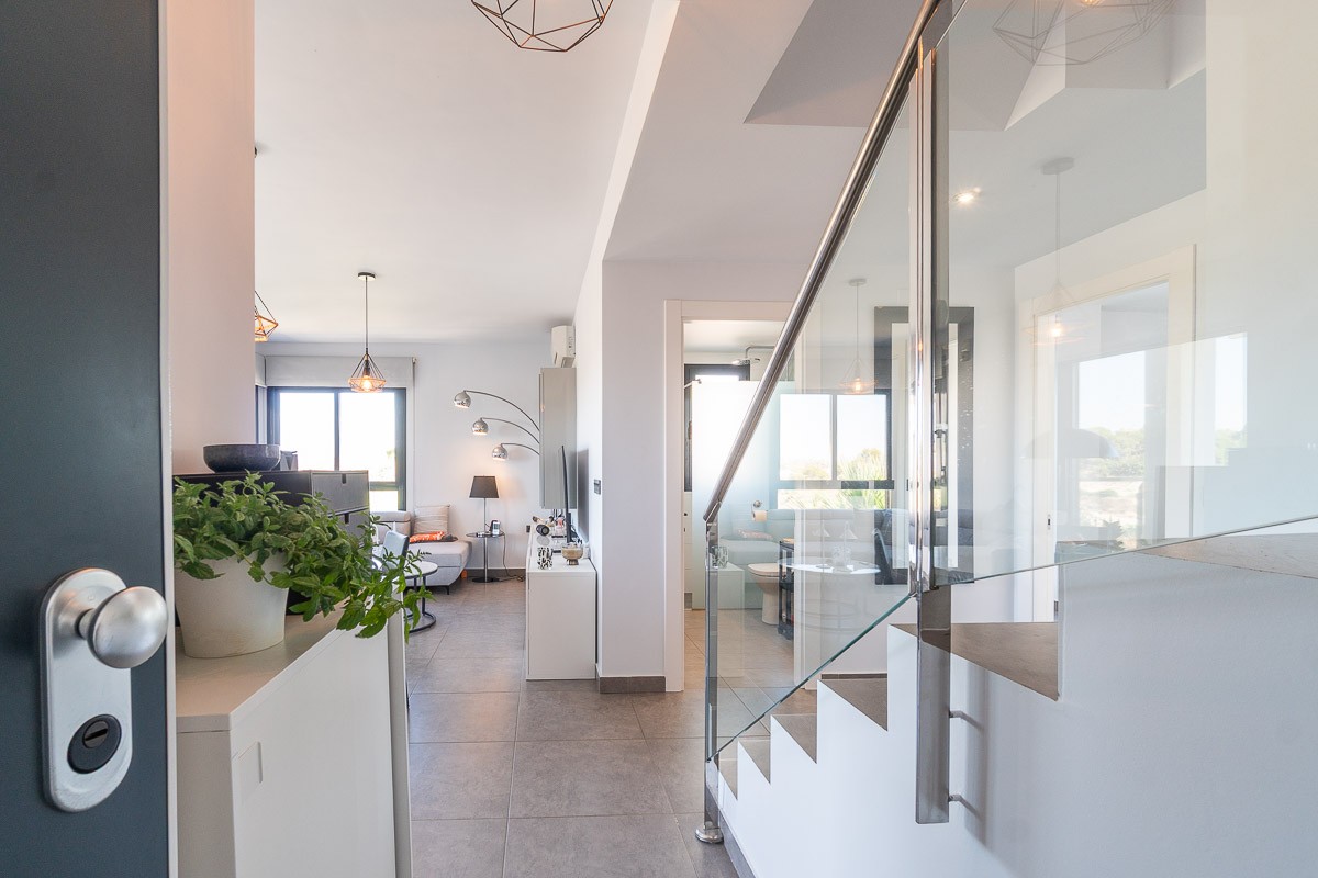 o_1jt13sajr10osivk1nl4r8gpea36 Penthouse in Villamartin, Alicante