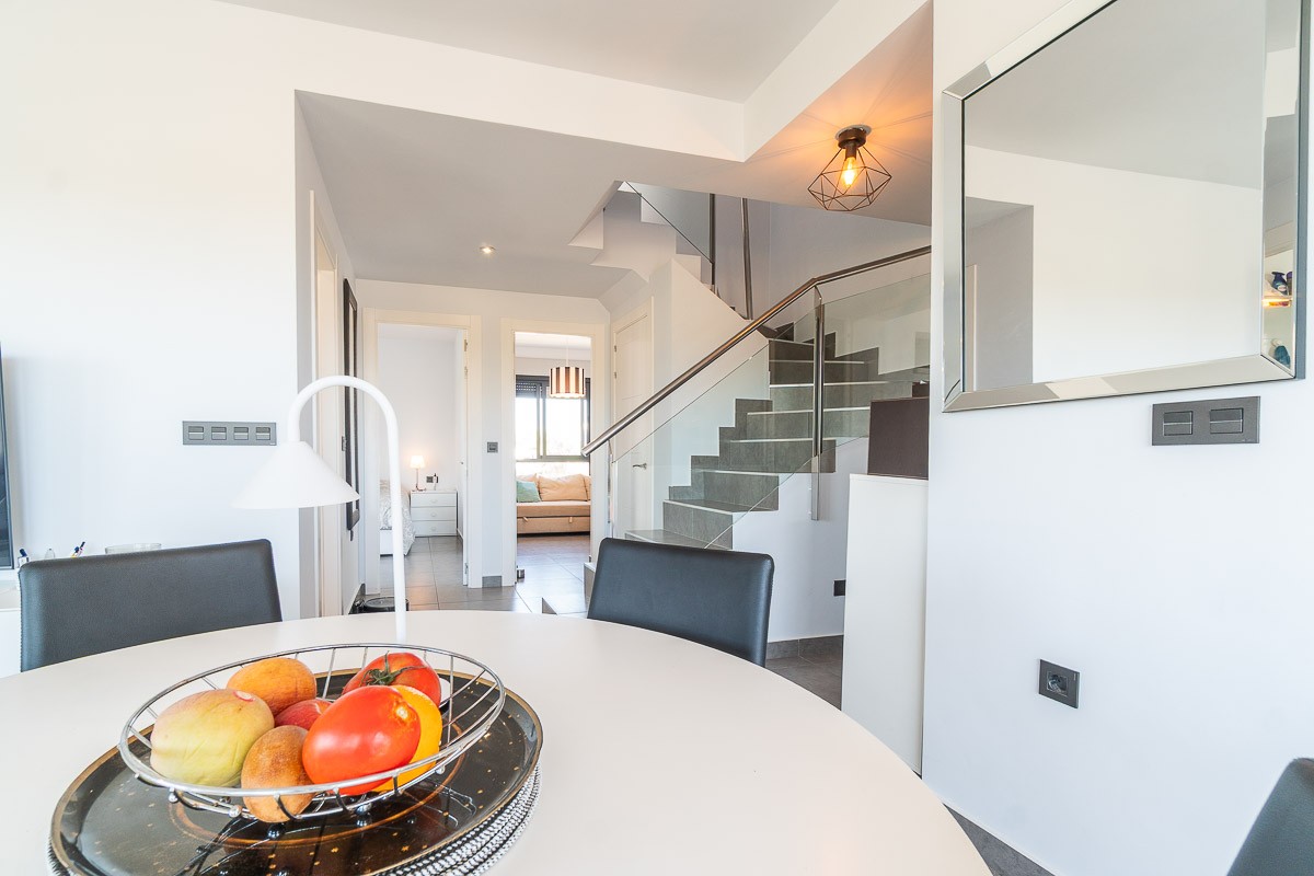 o_1jt13sajr19q9lnt16lvlc71t593n Penthouse in Villamartin, Alicante