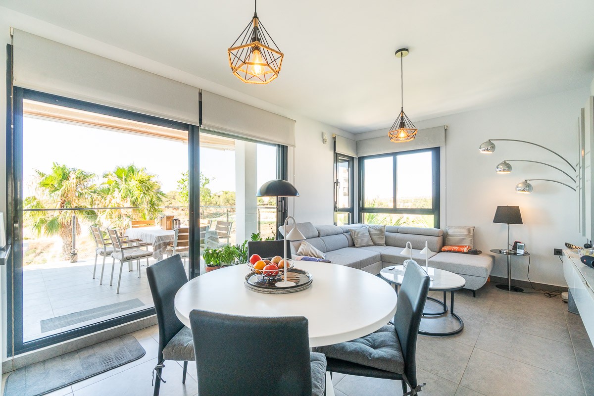 o_1jt13sajr1kgqnap1lp4a199mn3a Penthouse in Villamartin, Alicante