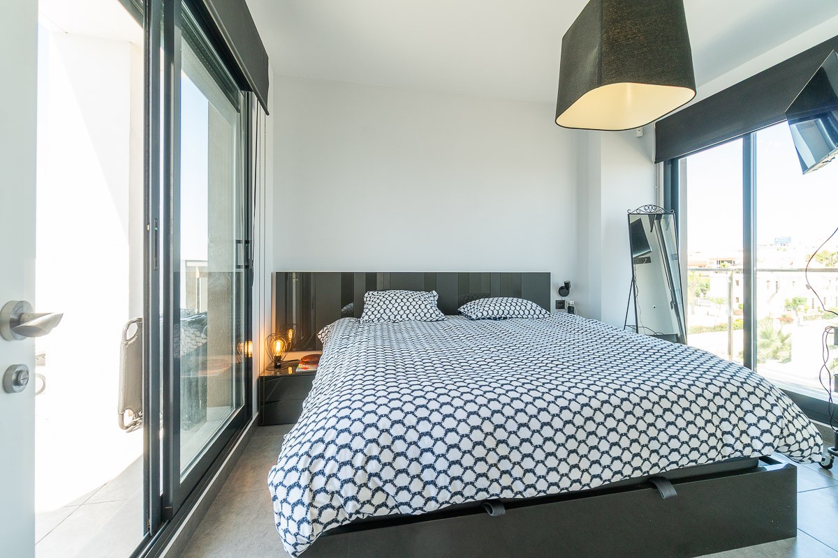 o_1jt13sajr1pbvgavrag16og1soj40 Penthouse in Villamartin, Alicante