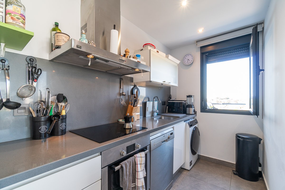 o_1jt13sajrkta10jf3r921t1k3r3d Penthouse in Villamartin, Alicante