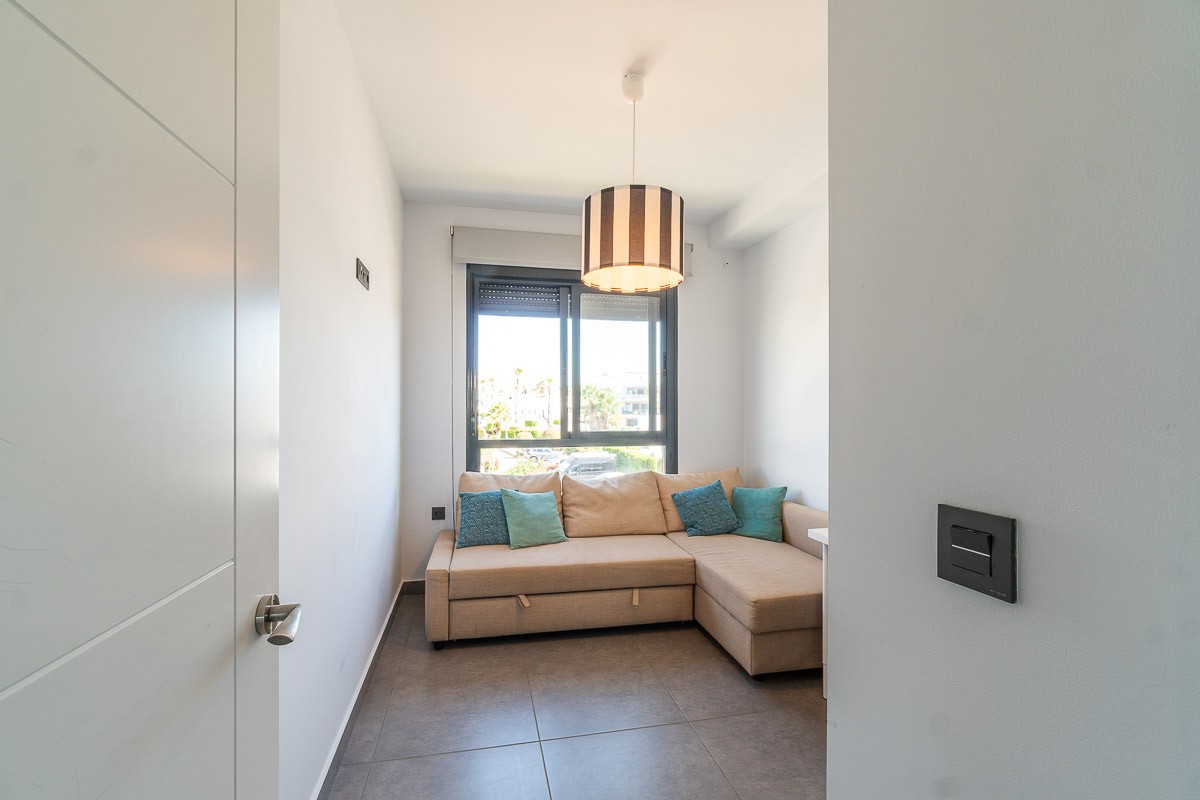 o_1jt13sajrsuth4h1dan12isr3k3t Penthouse in Villamartin, Alicante