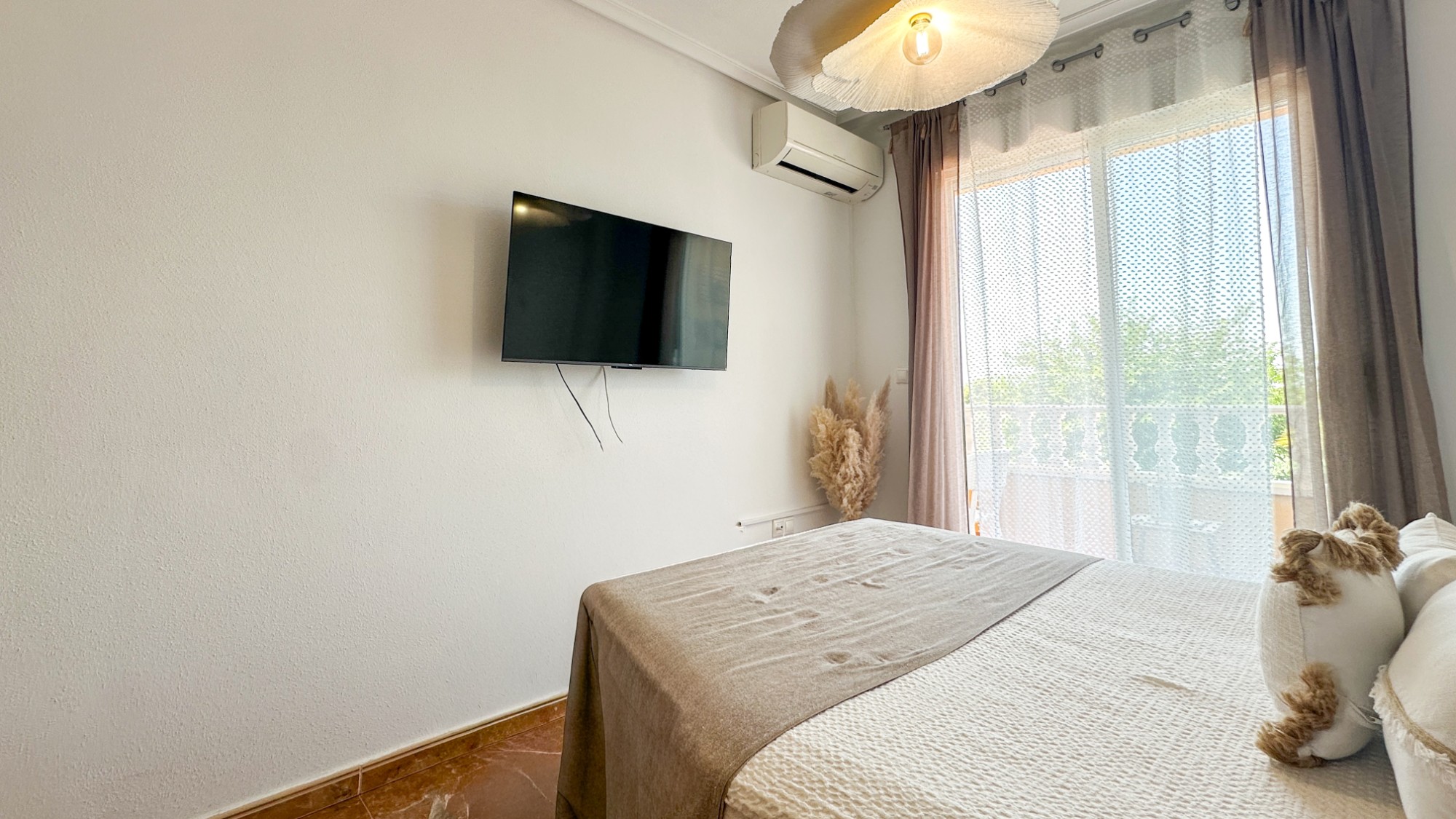 o_1jt5rdqm48ne18va19351v1h14sf32 Apartment in Guardamar del Segura, Alicante