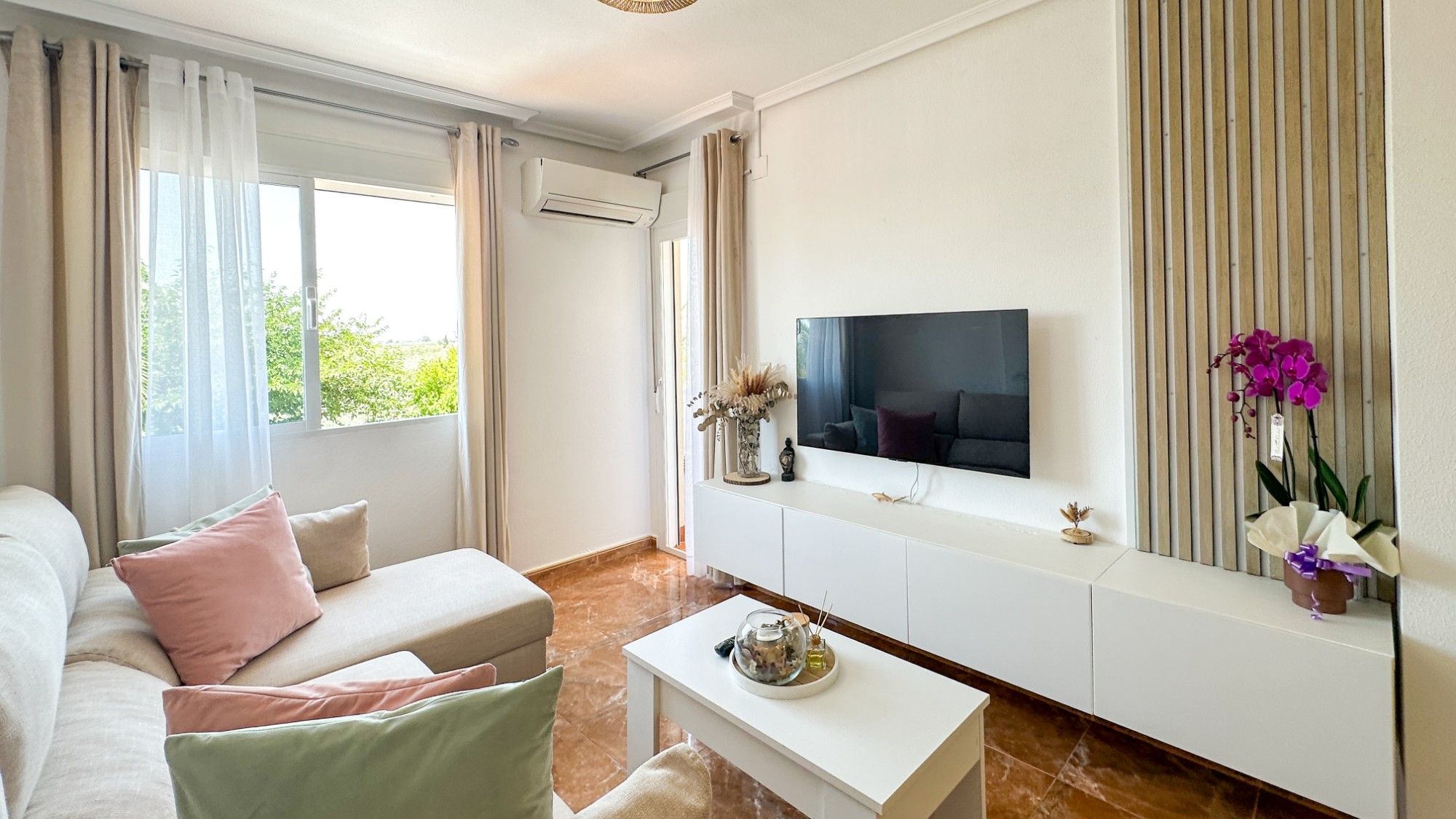 o_1jt5rdqm4kgf13j01u481svcsn3c Apartment for sale in Guardamar del Segura