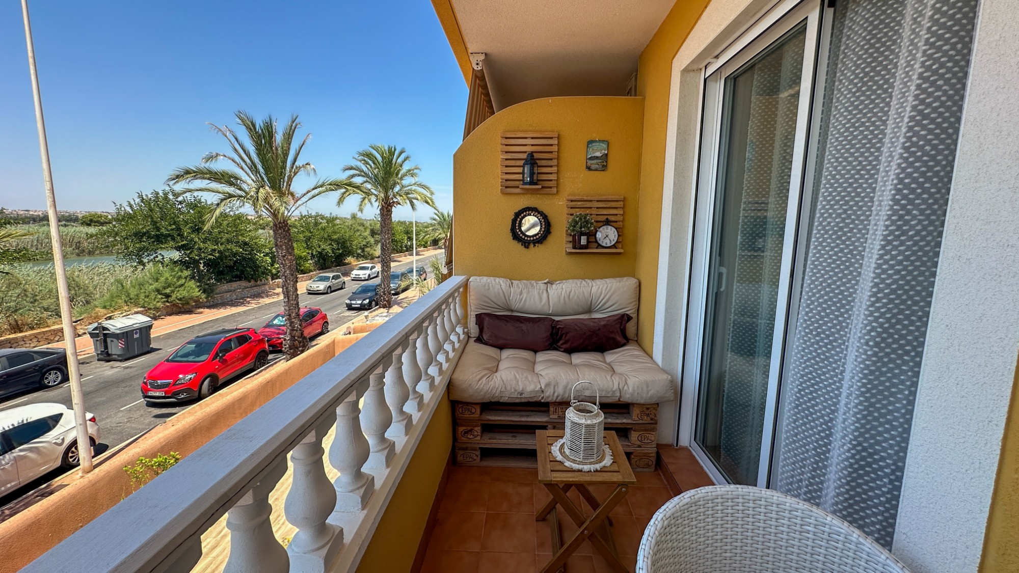 o_1jt5rdqm4or4g8k12mn1qk215t934 Apartment in Guardamar del Segura, Alicante