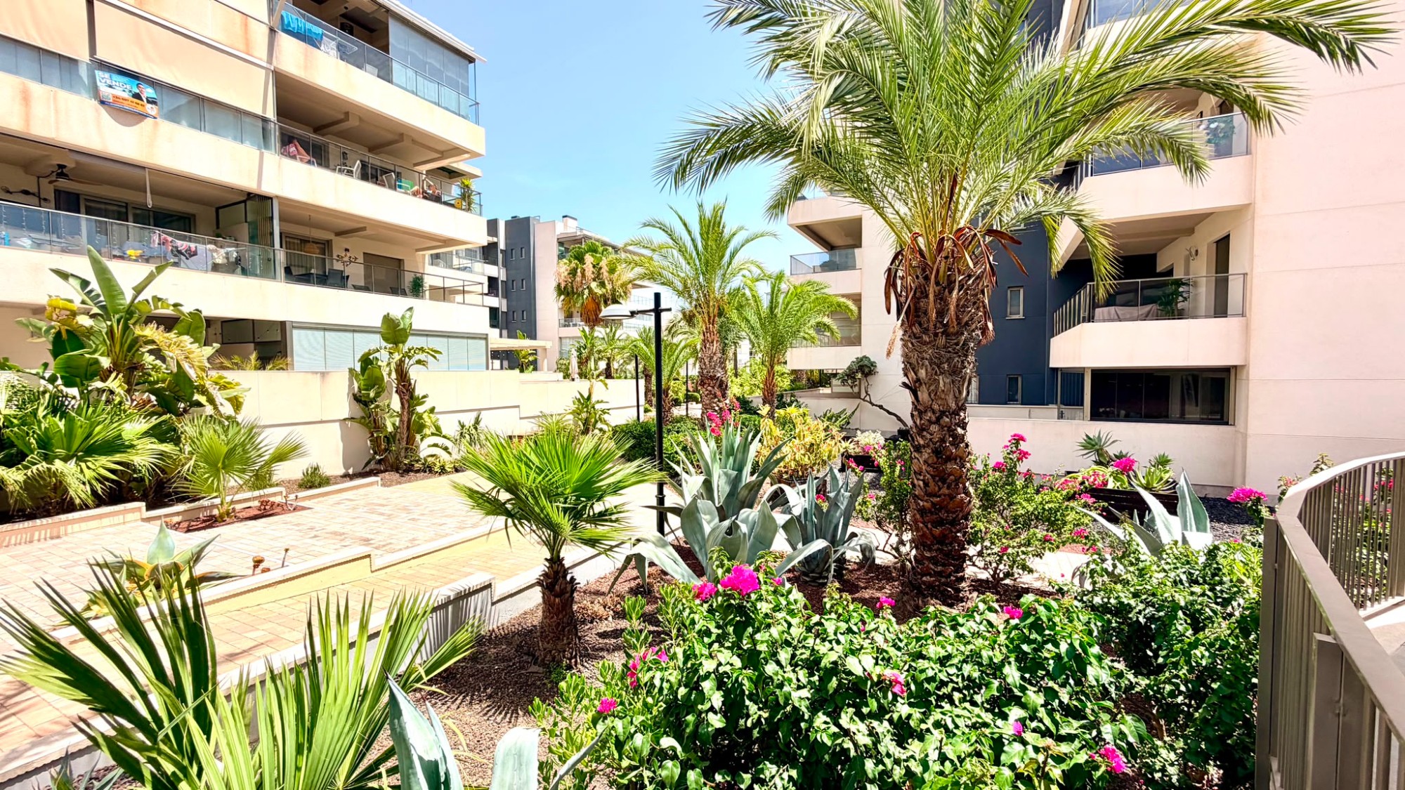 o_1jtj306f51u4ge7q17631sffv7e29 Apartment in Orihuela Costa, Alicante