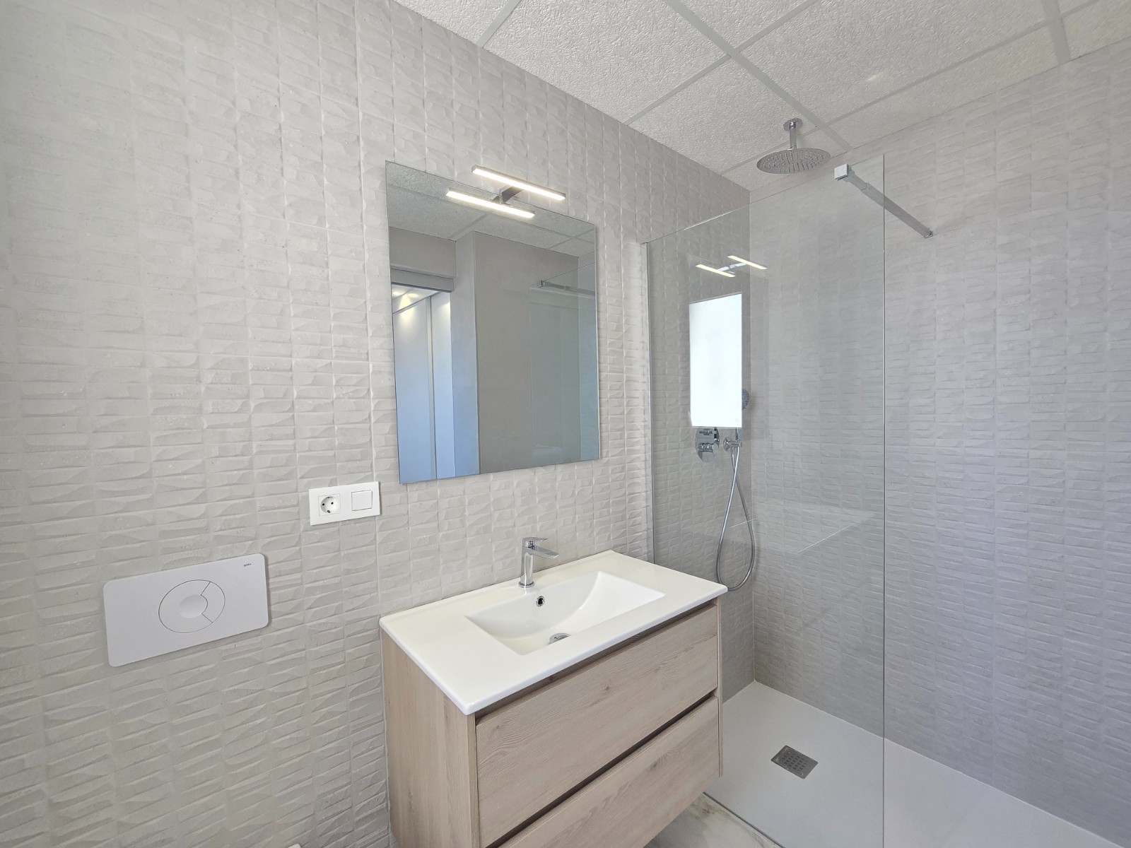 o_1juah5msgj67bi4l7kp5kmu32g Apartment in Orihuela Costa, Alicante
