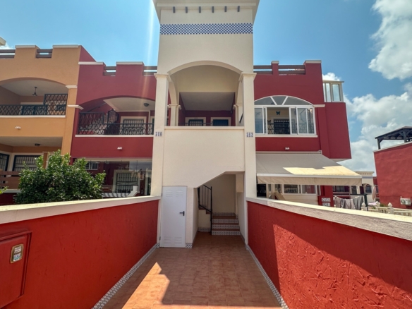 Bungalow for sale in Orihuela Costa