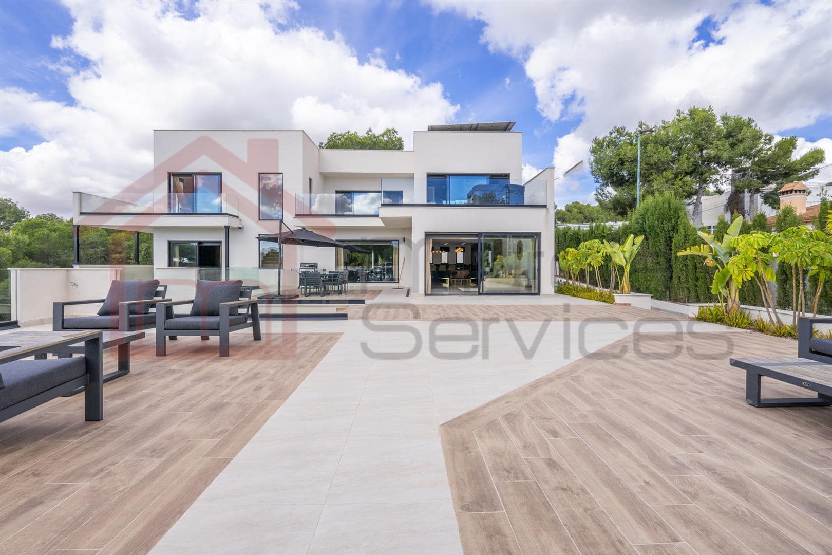 pb1x9I_w_U69TnD2qfzkrw Villa in Pinar de Campoverde, Alicante