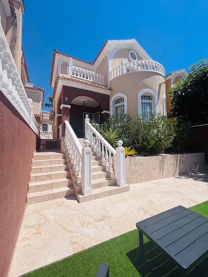 villa-orihuela-costa-spsdx237-1 Alicante – Sunrise Dream Properties
