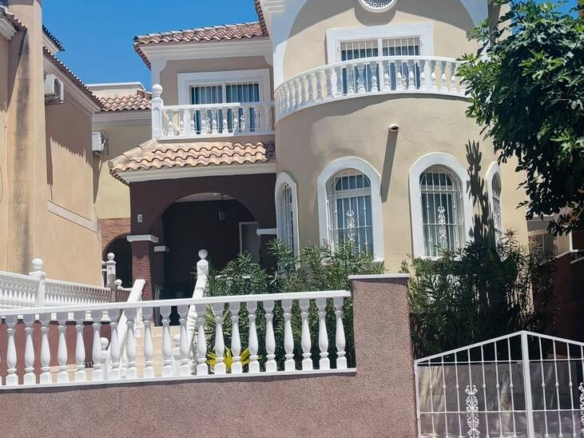 Villa for sale in Orihuela Costa