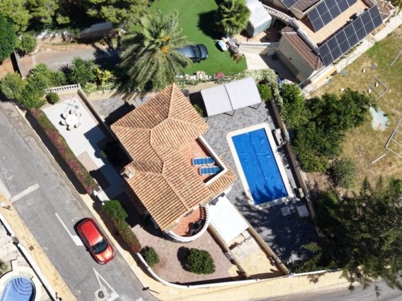 Villa for sale in Villamartin