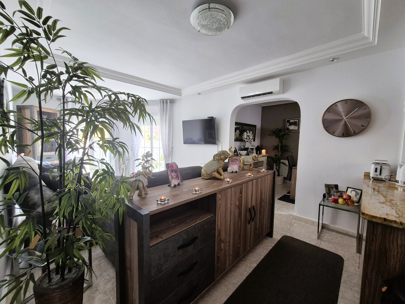 1300