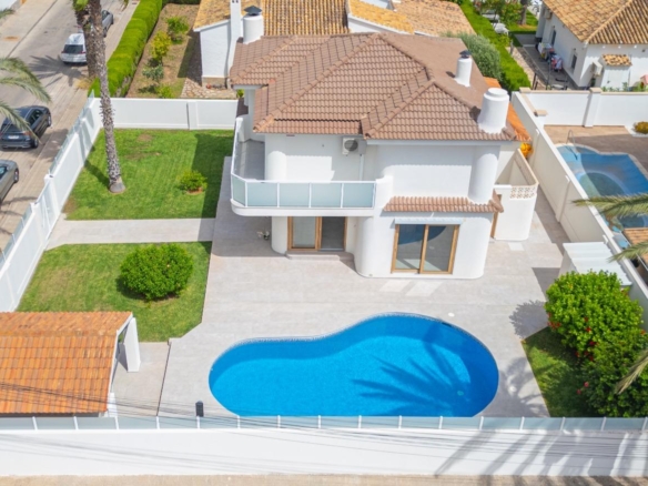 Villa for sale in Orihuela Costa