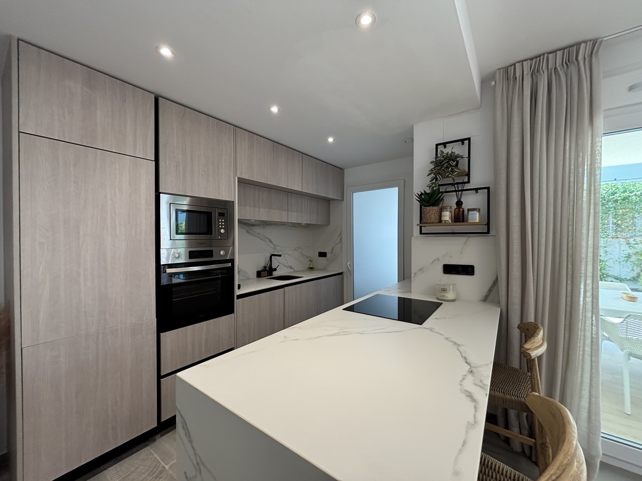 121267c8af04fe27f9b8_xlarge Apartment in La Finca Golf Resort, Alicante