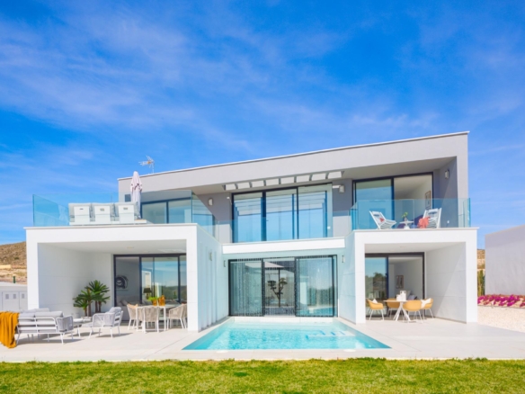 Villa for sale in Baños y Mendigo