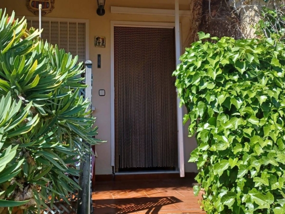 Bungalow for sale in Orihuela Costa
