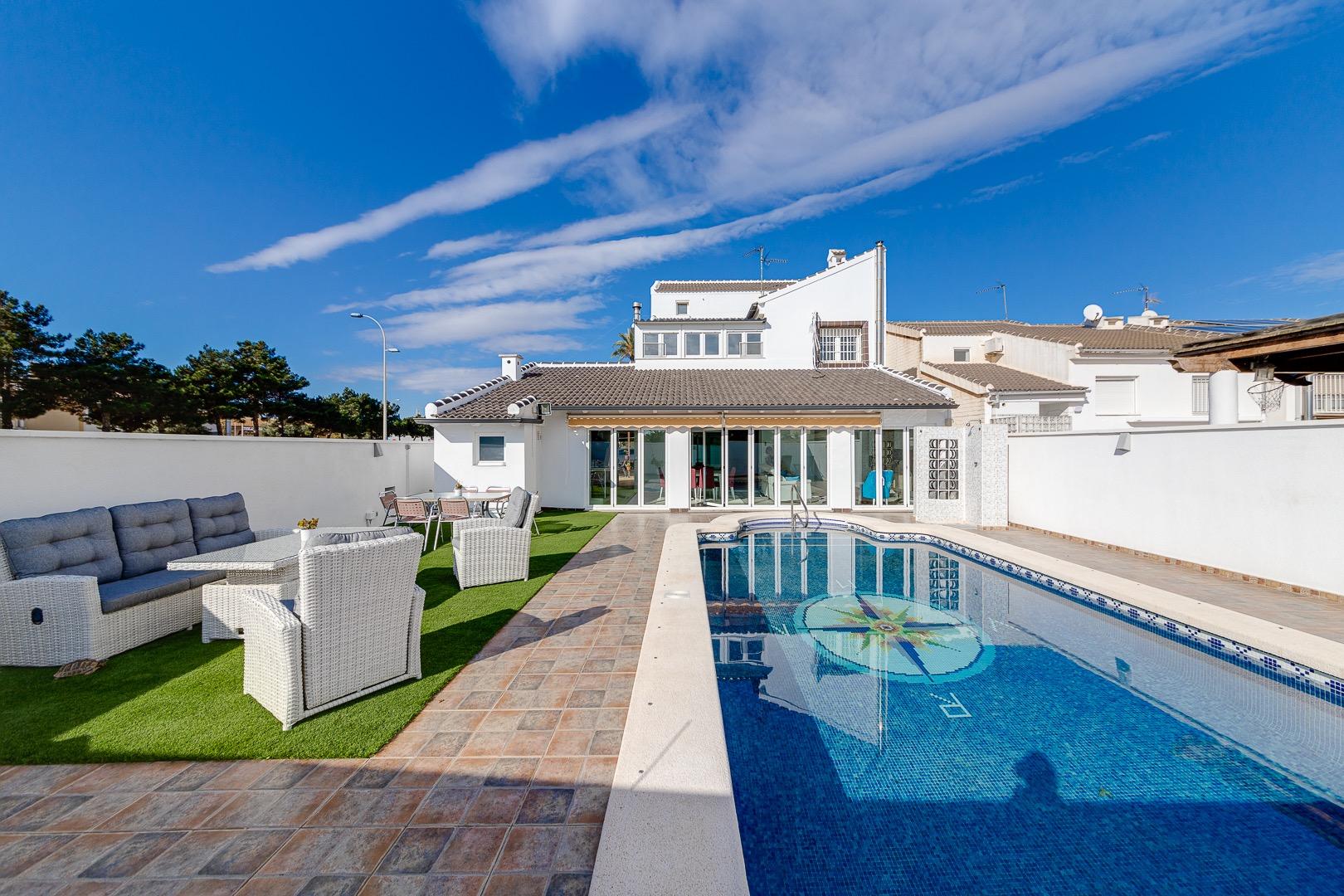 1619_670cb847f2d77.jpg Villa for sale in San Javier