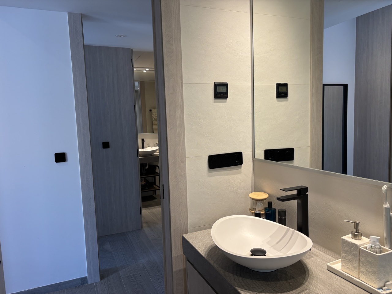 18b337a59c39d7458062_xlarge Apartment in La Finca Golf Resort, Alicante