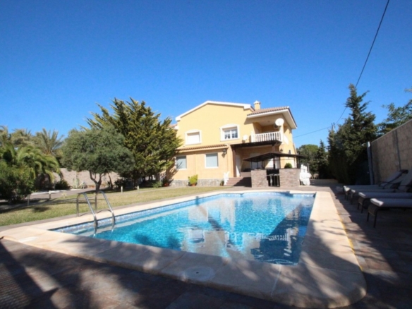 Villa for sale in Orihuela Costa